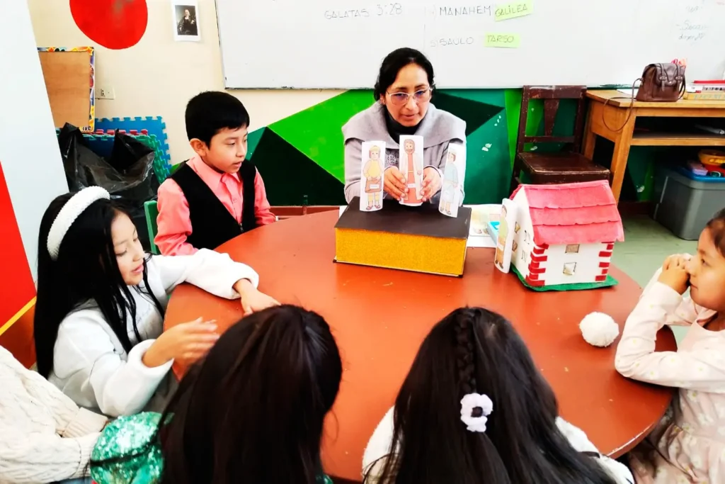 Educación Cristiana para la vida - Ruth Vindas